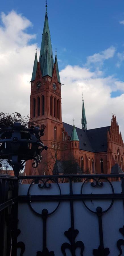 Astronomiczny Apartament , Mieszkanie 2 Pokojowe. Parking. Stary Toruń Esterno foto