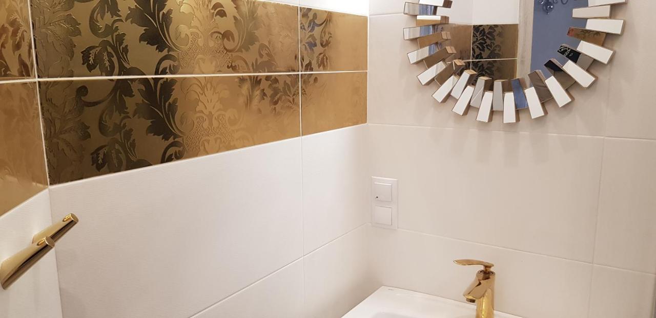 Astronomiczny Apartament , Mieszkanie 2 Pokojowe. Parking. Stary Toruń Esterno foto