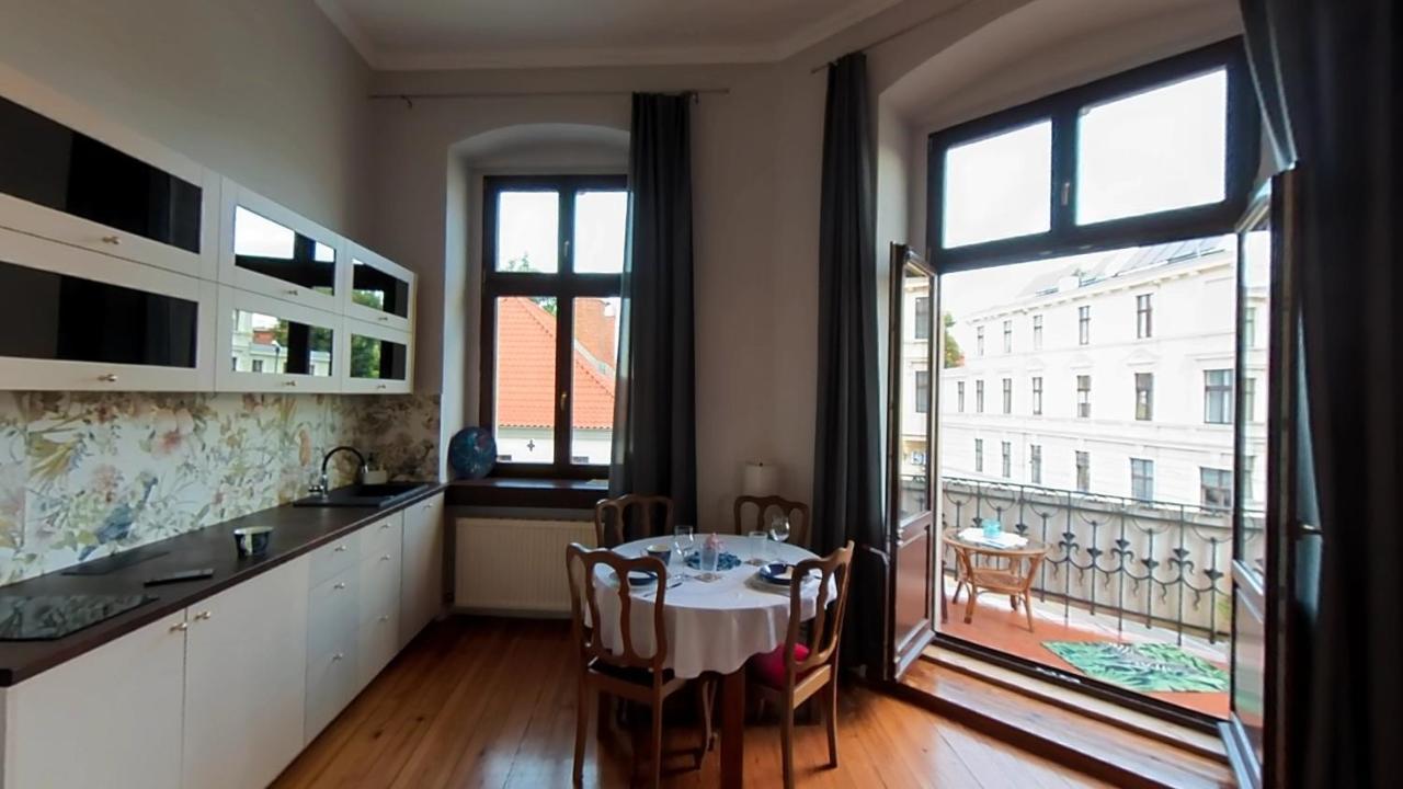 Astronomiczny Apartament , Mieszkanie 2 Pokojowe. Parking. Stary Toruń Esterno foto